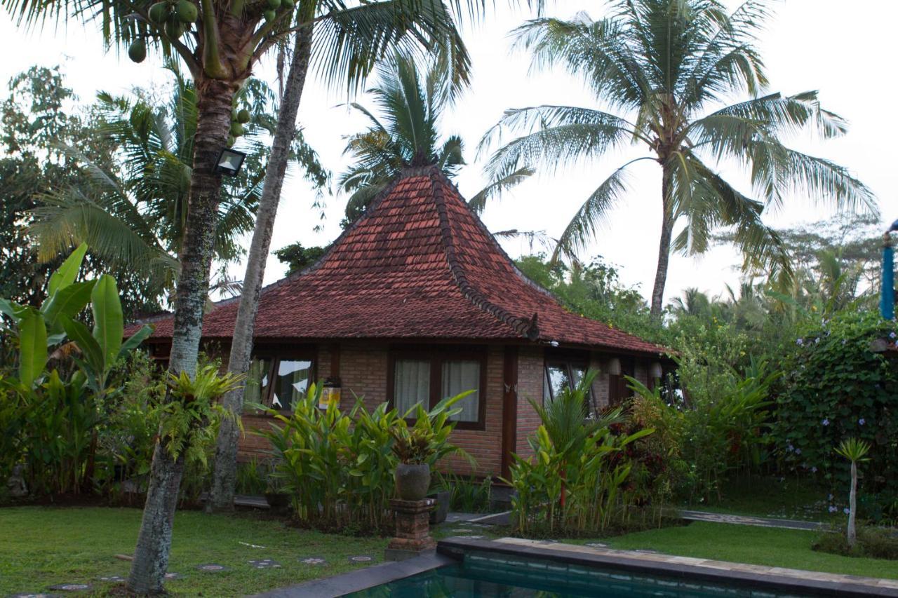 Tempat Tidur & Sarapan Rumah Sungai 3*